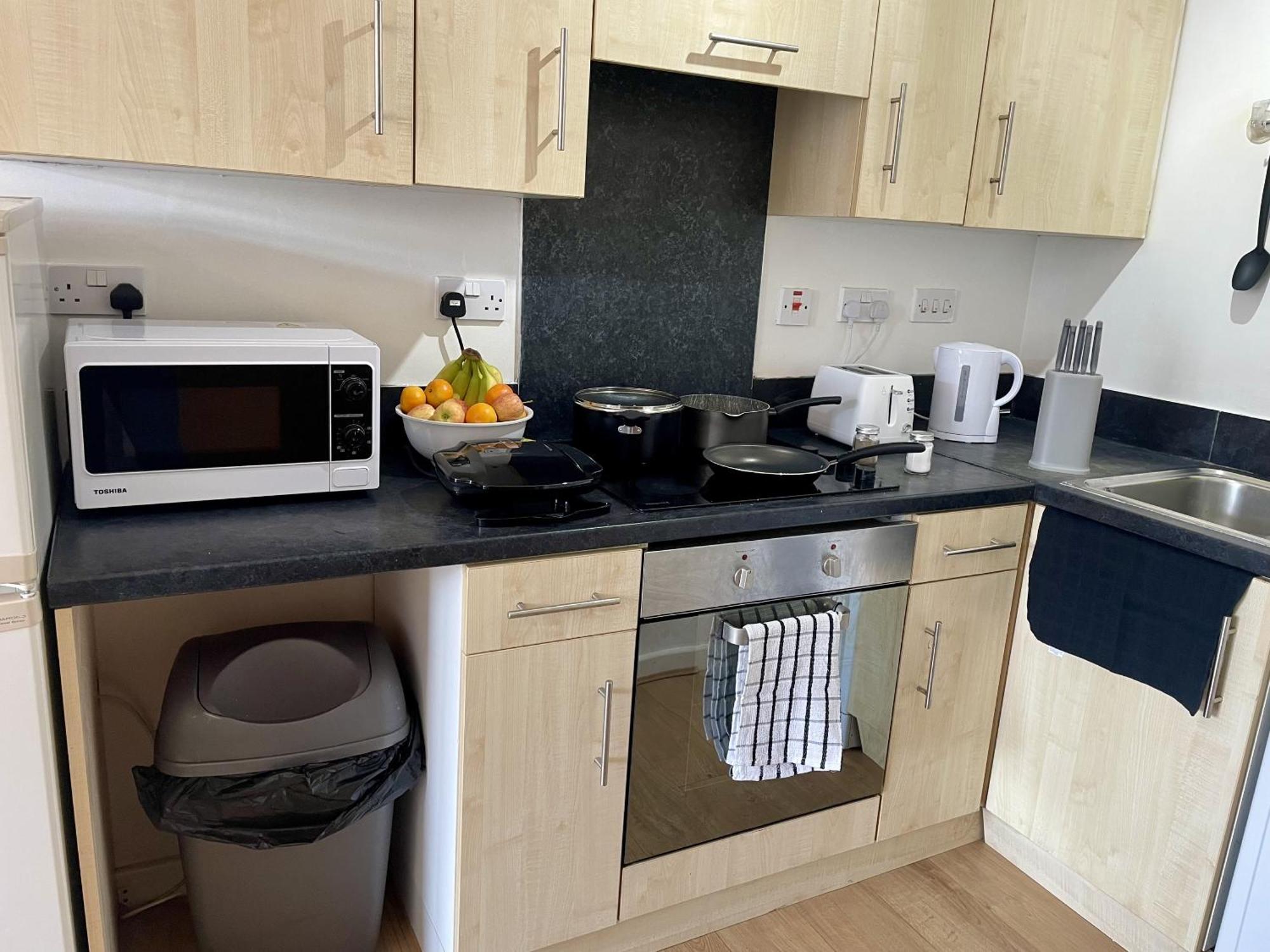 Hk Life Serviced Apartment , City Centre 史云顿 外观 照片