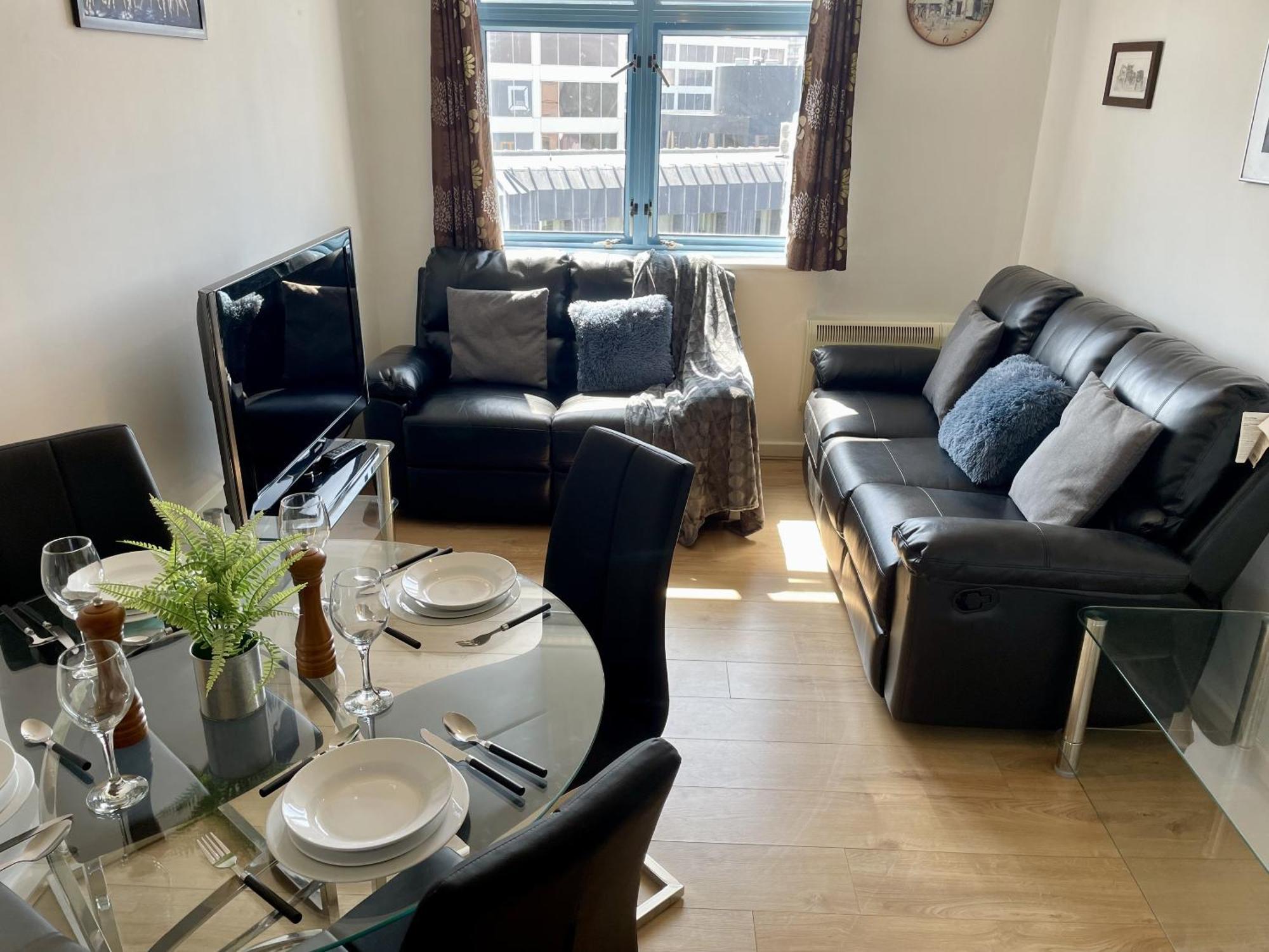 Hk Life Serviced Apartment , City Centre 史云顿 外观 照片