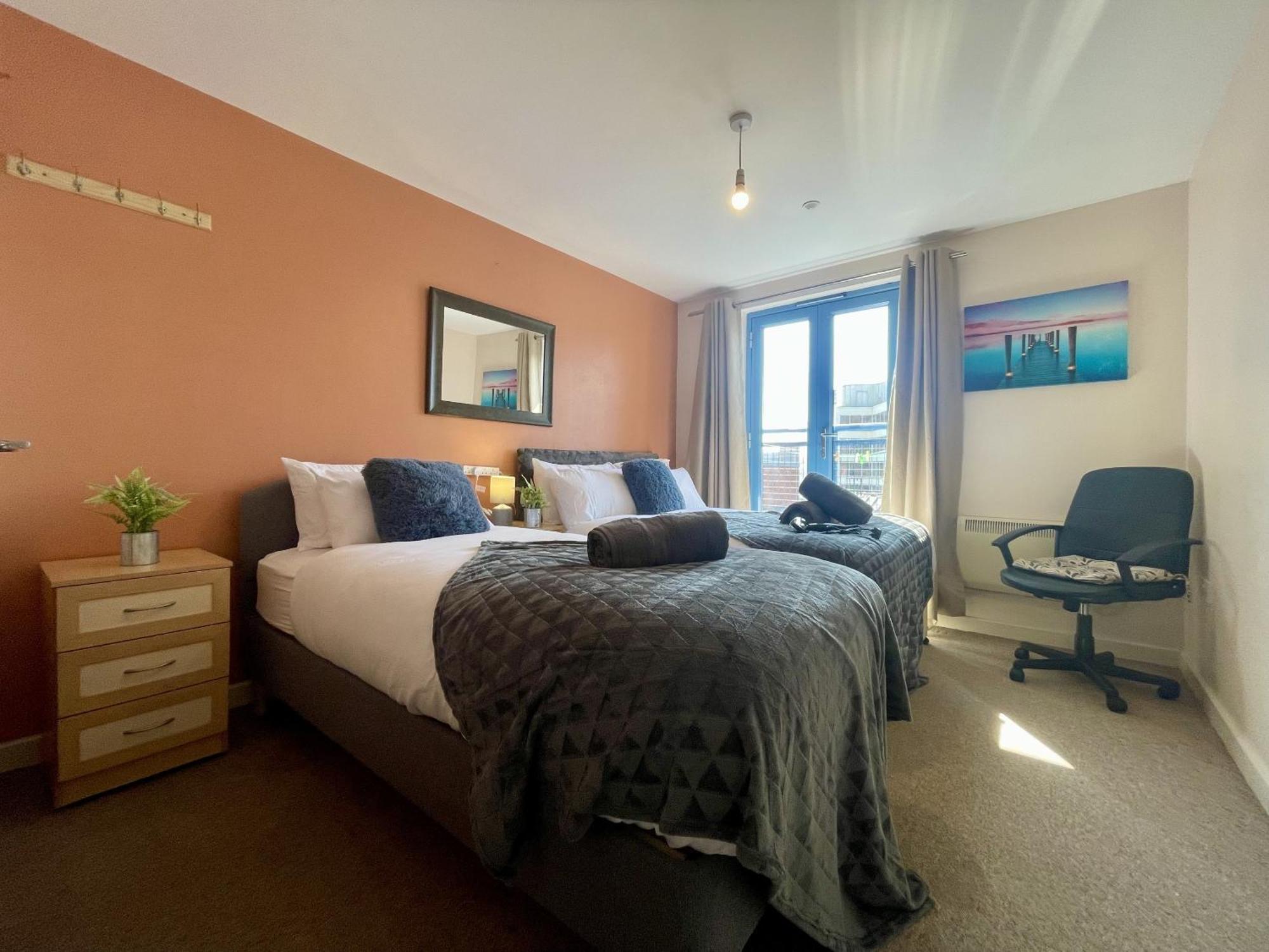 Hk Life Serviced Apartment , City Centre 史云顿 外观 照片